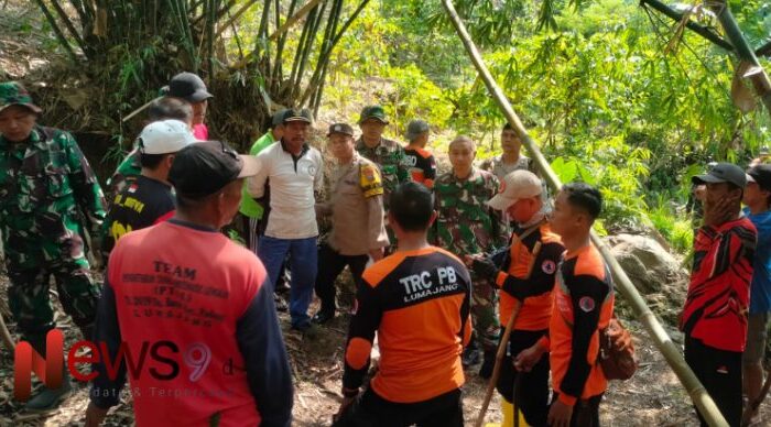 Babinsa dan Warga Bersinergi Bersihkan Sumber Mata Air untuk Akses Air Bersih