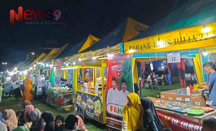 Foto: Para pelaku UMKM yang turut diuntungkan dengan adanya acara FAHAM Bershalawat. @by_News9.id