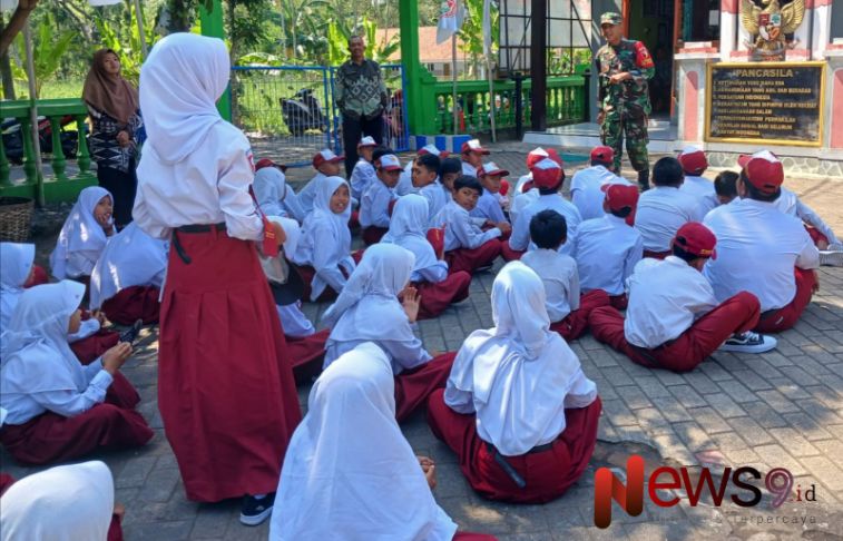 kegiatan pembinaan Wawasan Kebangsaan (Wasbang) kepada siswa-siswi SD