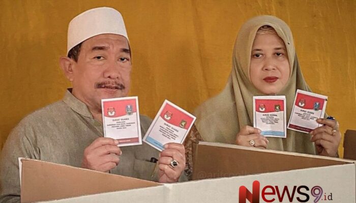 KH Imam Hasyim Gunakan Hak Pilih di TPS 002, Doakan Pilkada Sumenep Berjalan Damai