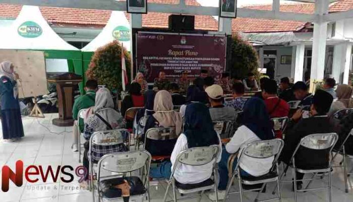 Bati Komsos Wakili Danramil Hadiri Rapat Pleno Rekapitulasi Hasil Pemilukada 2024