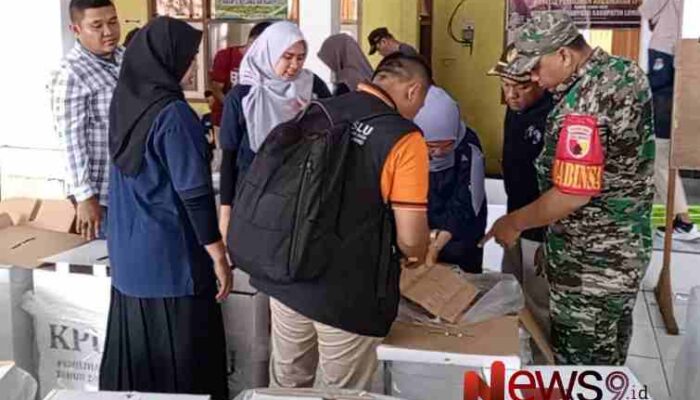 Upaya Babinsa Ranuyoso, Turut Anamkan dan Kawal Ketat Rapat Pleno Rekapitulasi Pilkada 2024