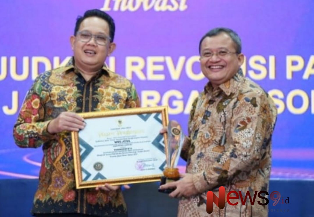 Foto: Penjabat (Pj) Bupati Sampang, Rudi Arifiyanto, S.Sos., M.A., MSE., menerima dua penghargaan, @by_News9.id