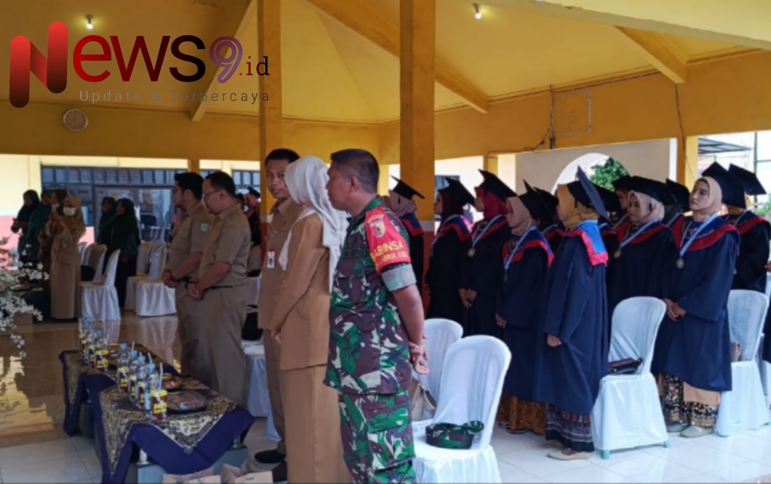 Foto: Serka Nizar Lutfi, turut menghadiri acara wisuda Sekolah Orang Tua Hebat (SOTH) "Sekar Arum", @by_News9.id