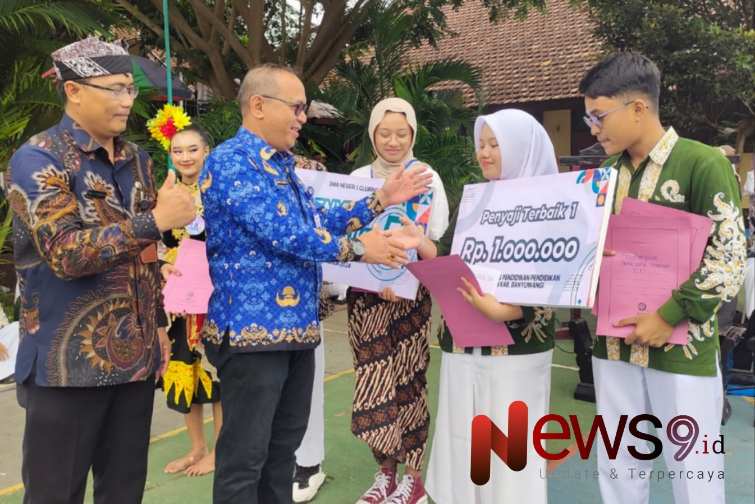 Foto: Pelaksanaan Projek Penguatan Profil Pelajar Pancasila (P5) di SMA Negeri 1 Cluring, @by_News9.id