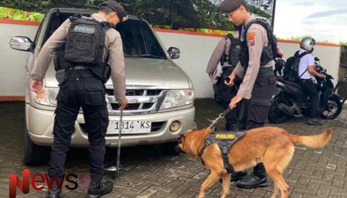 Polresta Banyuwangi Terjunkan Unit Sterilisasi dan K-9 Dalam Pengamanan Nataru