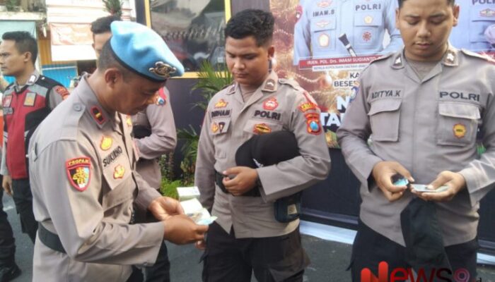 Propam Polres Lumajang Pastikan Kesiapan Personel untuk Operasi Lilin Semeru 2024