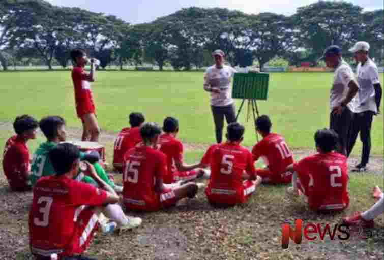 Foto: Perssu Madura City berhasil mengalahkan Bajol Ijo FC dengan skor dramatis 2-1 dalam laga uji coba, @by_News9.id