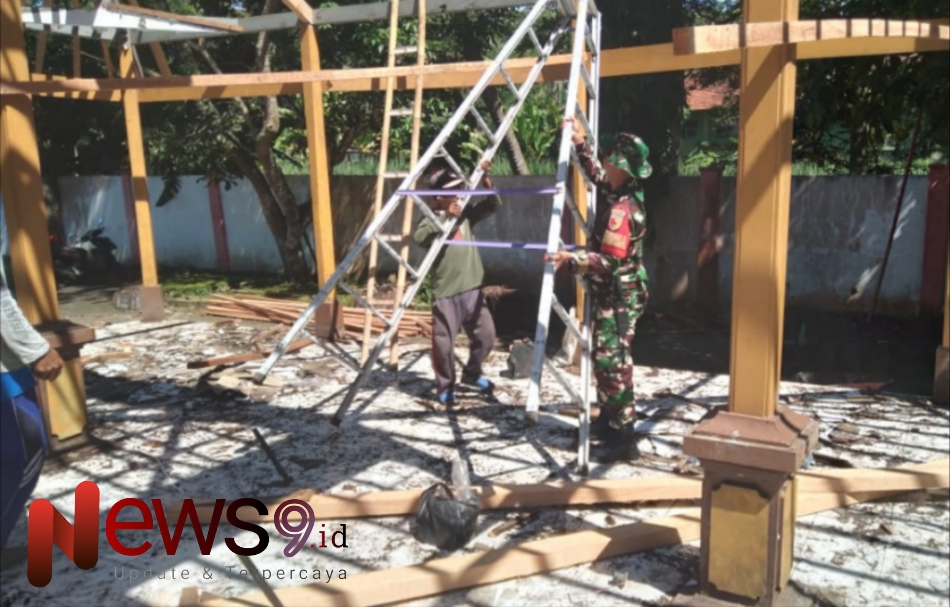 Foto: Serda Muhaimin, bersama perangkat desa dan warga setempat, @by_News9.id
