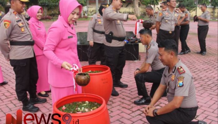 Upacara Korps Raport, 42 Polisi Sumenep Naik Pangkat