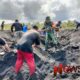 Foto: Pelda Supriadi bersama Jajaran Tiga Pilar Desa Bulurejo, bersama relawan dan warga melaksanakan kerja bakti, @by_News9.id