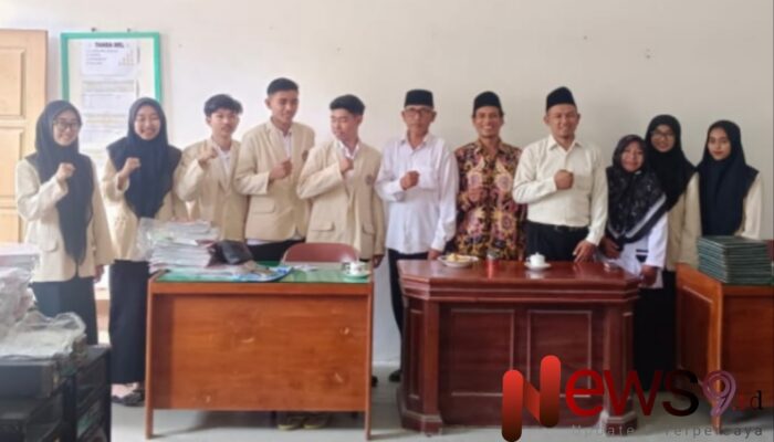 10 Mahasiswa STKIP PGRI Sumenep Mulai Program PPL di MTs Nurul Hidayah Bluto