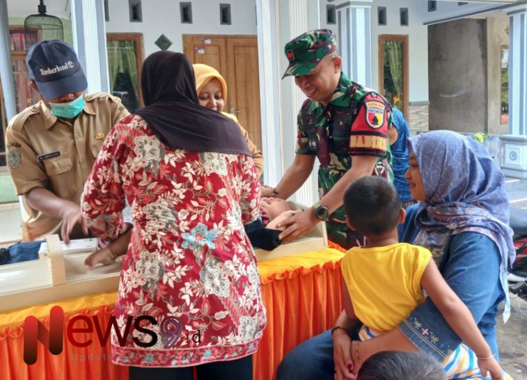 Foto: Koptu Ramli, menunjukkan perannya dalam mendampingi kegiatan Posyandu, @by_News9.id