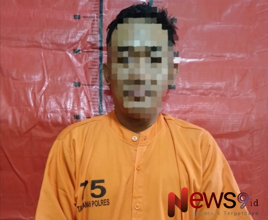 Foto: Tersangka berinisial DA (41), seorang wiraswasta. @by_News9.id
