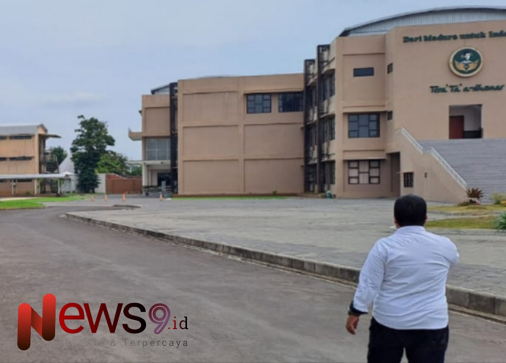 Foto: Jumlah penerima KIP di Universitas Bahaudin Mudhary (UNIBA) Madura, memicu kritik tajam dari mahasiswa. @by_News9.id