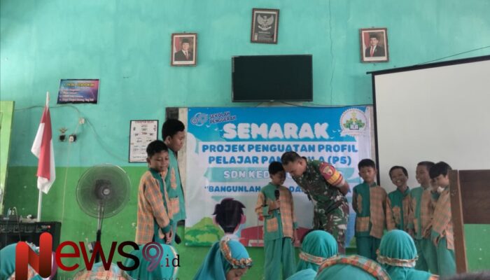 Upaya Humanis Babinsa Kedungrejo Tanamkan Jiwa Patriotisme Melalui Wasbang di SDN Kedungrejo 02
