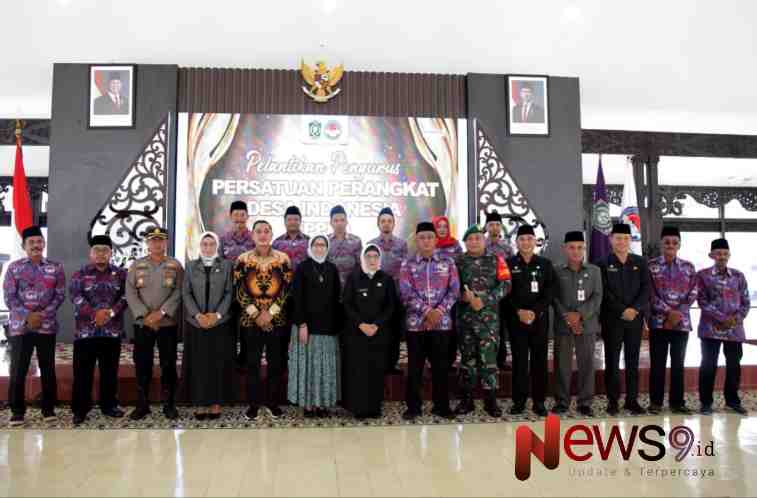 Foto: Komandan Kodim 0821/Lumajang, Letkol Inf Ronny Wijaya Koesuma, menunjukkan komitmen TNI dalam mendukung sinergi pembangunan daerah. @by_News9.id
