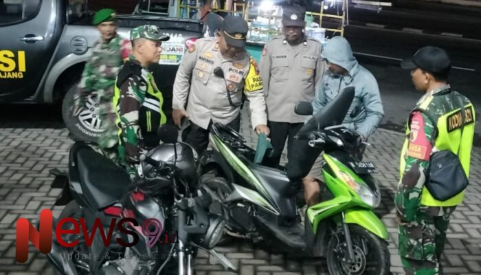 Tingkatkan Sinergisitas, TNI-Polri Kedungjajang Giatkan Patroli Gabungan di Wilayah 