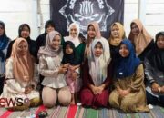 Solidaritas Keluarga, Para Istri Taruna Muda Pamolokan Turut Andil dalam Pembangunan Desa