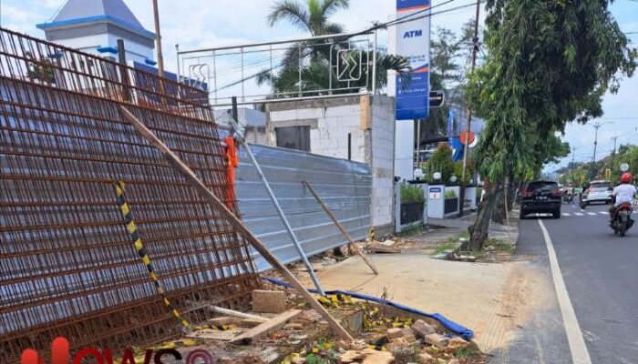 Penebangan Pohon di Depan Proyek Resto Gacoan Sumenep Diduga Ilegal