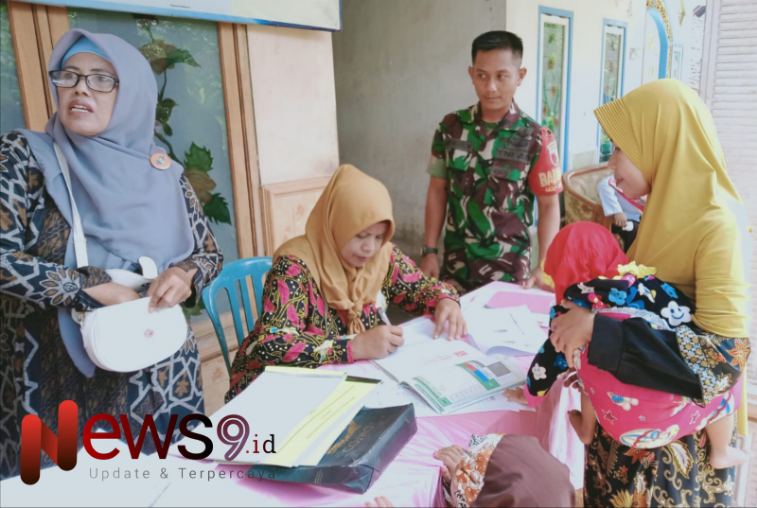 Foto: Pendampingan kegiatan pelayanan Posyandu dalam rangka penyaluran vitamin A. @by_News9.id