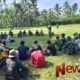 Foto: Kodim 0821 Lumajang menggelar aksi pembersihan Lapangan Manunggal Krajan II di Desa Burno. @by_News9.id