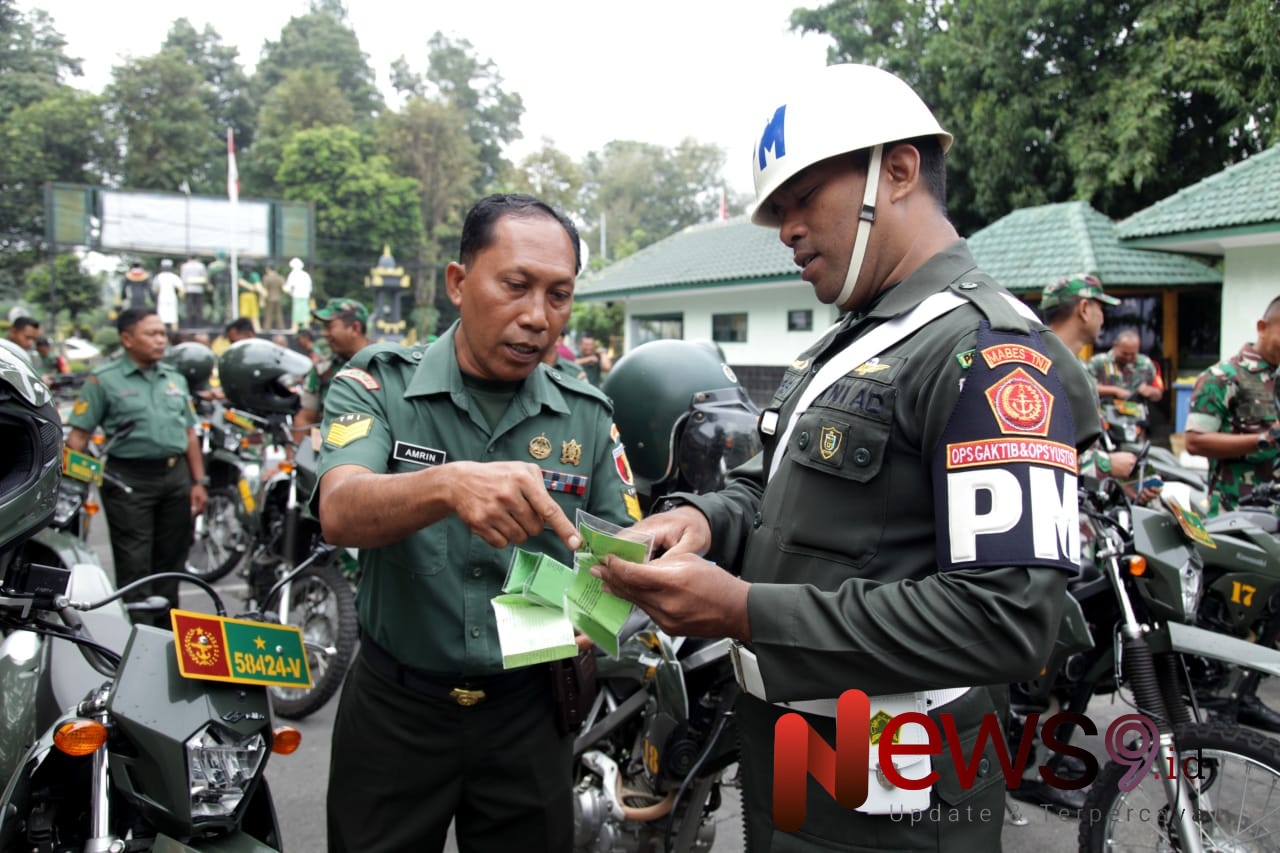 Foto: Kodim 0821/Lumajang menggelar Sosialisasi Safety Riding dan Safety Driving tahun 2025. @by_News9.id