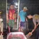 Foto: Pelaksanakan renovasi Rumah Tidak Layak Huni (RTLH) milik Bapak Tukimin di Dusun Mlambing, Desa Burno, Kecamatan Senduro. @by_News9.id