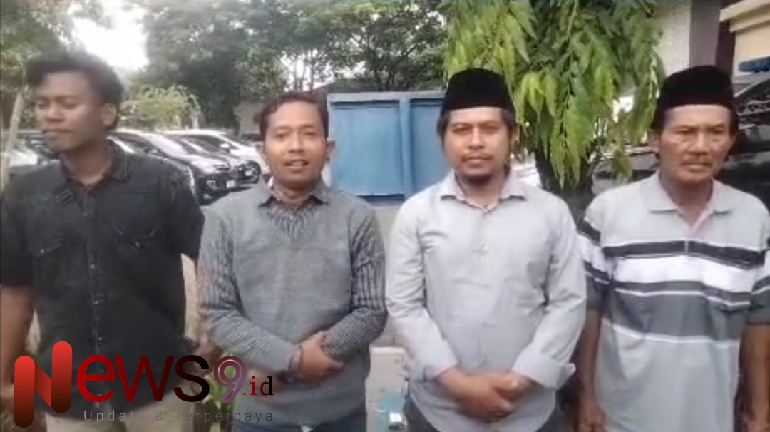 Foto: Marlaf S, saat mendampingi Ahmad Shiddiq untuk melaporkan dugaan tindak pidana pemalsuan dokumen dan/atau pemalsuan surat atas dokumen-dokumen pra penerbitan Sertipikat Hak Milik (SHM) ke Polda Jatim. @by_News9.id