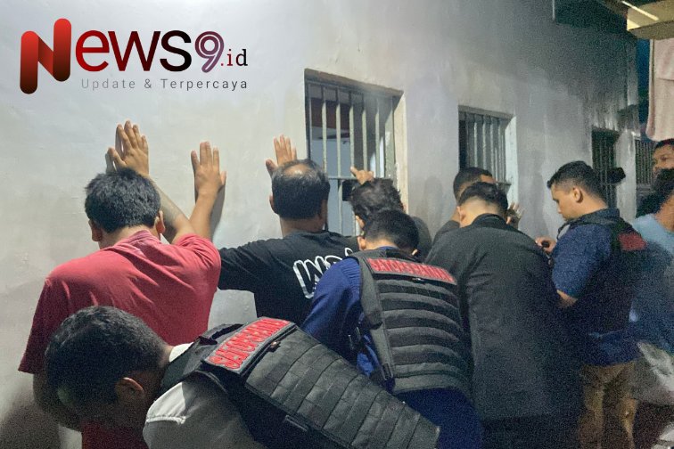 Foto: Petugas Lembaga Pemasyarakatan (Lapas) Kelas IIA Banyuwangi kembali melakukan penggeledahan. @by_News9.id