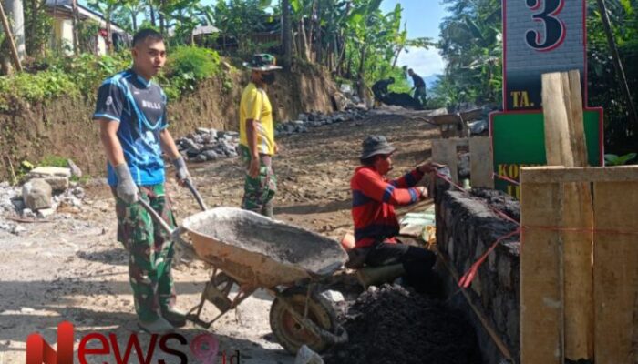 Pengecoran Gorong-Gorong TMMD ke-123 Kodim 0821/Lumajang Capai 60 Persen di Desa Burno