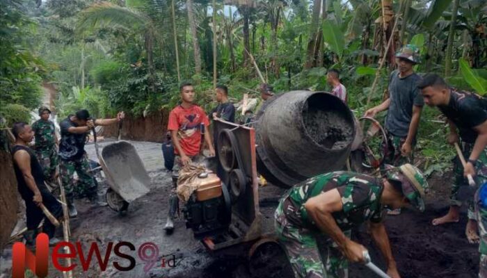 Gotong Royong TNI dan Warga Burno, Mesin Molen Pacu Pengecoran Jalan