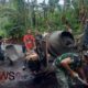 Foto: Bersama masyarakat bahu-membahu melaksanakan pengecoran jalan. @by_News9.id