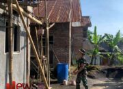 Satgas TMMD ke-123 Kodim 0821 Lumajang Percepat Renovasi RTLH Ibu Ngatijah di Tengah Puasa
