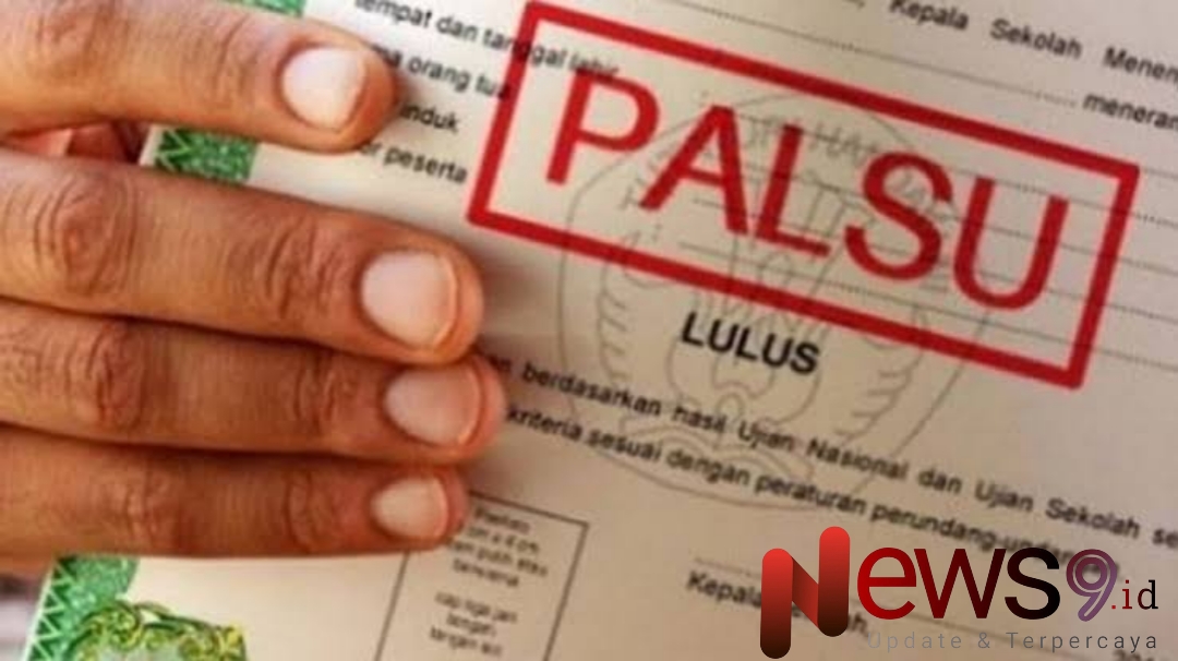 Foto: (Ilustrasi) ijazah palsu yang digunakan Arsan, untuk mencalonkan diri dalam Pemilihan Kepala Desa (Pilkades) periode 2014-2019. @by_News9.id