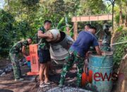 Satgas TMMD ke-123 Kodim 0821/Lumajang Percepat Pengecoran Jalan di Desa Burno