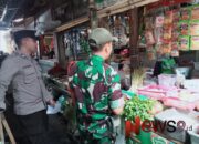 Sinergisitas TNI-Polri Senduro Laksanakan Operasi Pasar di Bulan Ramadhan
