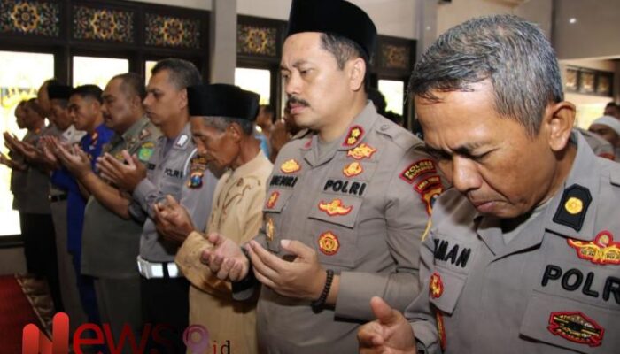 Sholat Ghaib untuk Tiga Anggota Polri yang Gugur di Lampung