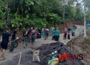 Satgas TMMD dan Warga Gotong Royong Bersihkan Jalan Jelang Penutupan