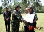 Upacara Penutupan TMMD ke-123 di Senduro, Dandim 0821/Lumajang dan Forkopimda Serahkan Berbagai Bantuan untuk Masyarakat