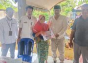 Menjelang Idul Fitri, Pemdes Arjasa Salurkan BLT Dana Desa Tahap Pertama