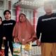 Foto: Sekretaris AWALS, Fero Feriyanto, (dua dsri kiri) saat memberikan bansos kepada fakir miskin, @by_News9.id