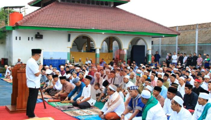 Meski Didalam Lapas, Ratusan Warga Binaan Lapas Banyuwangi Tetap Khusyu Laksanakan Sholat Ied