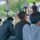 Foto: Ketua umum formasa pusat Imam Baidowi saat orasi di depan mahasiswa di gazebo alun alun kota Sampang. @by_News9.id