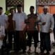 Foto: Kapolres Sampang AKBP Hartono Bupati Sampang H.Slamet Junaidi dan KH. Nurun Tajalla, pengasuh Ponpes Fadilatul Qur’an Ketapang, Kepala Desa Ketapang Daya Moh. Wijdan, Ahmad Hakiki. @by_News9.id