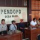 Foto: Info Warga Banyuwangi (IWB) bersama warga Pakel. @by_News9.id