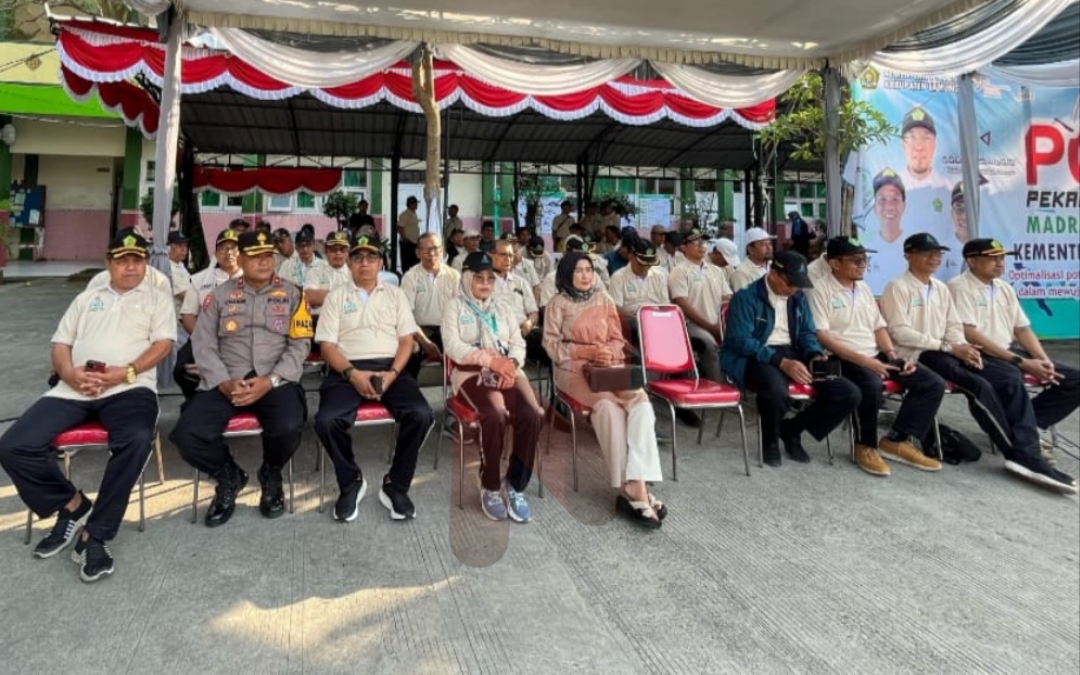 Foto: Kapolsek Babat, bersama Anggota melaksanakan kegiatan pengamanan dalam ajang Porseni. @by_News9.id