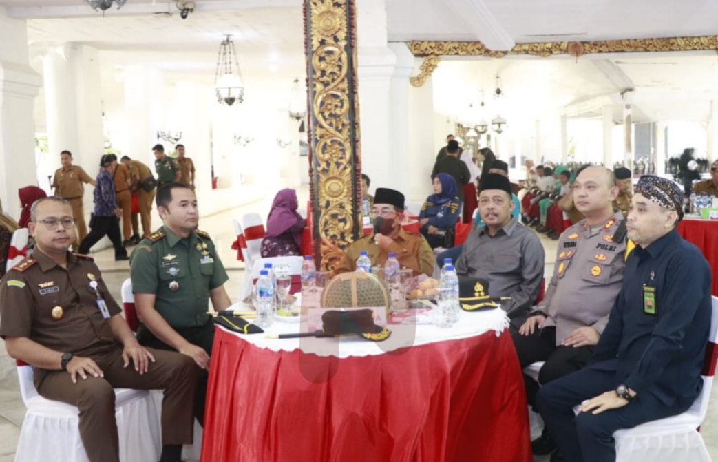 Foto: Kapolres AKBP Rivanda, (dua dari kanan) saat menghadiri kegiatan Musyawarah Perencanaan Pembangunan (Musrenbang), @by_News9.id