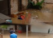 Tanggul Jebol, Banjir Kepung Kebunagung Sumenep: Warga Mengungsi, Pemerintah Ditagih Aksi Nyata