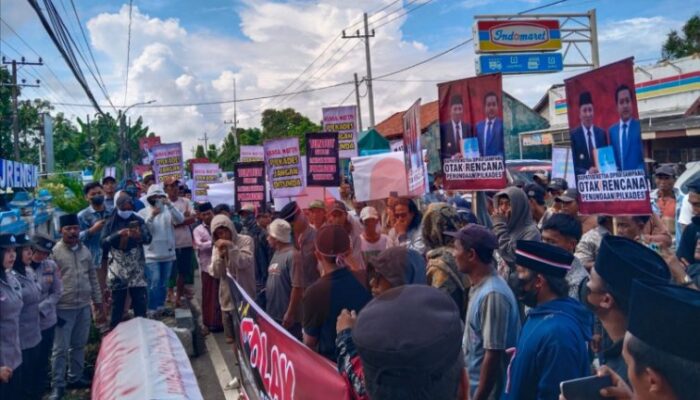 Warga Jrengik Desak Pemkab Sampang Segera Gelar Pilkades: Tudingan Penundaan Sarat Kepentingan